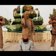 【ISIS】イスラム教じゃなかったらおじいちゃんでも公開処刑します　動画有り
