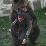 【グロ注意】人間が熊に食べられてるところを実況中継してみた・・・　閲覧注意