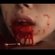 【閲覧注意】少女の舌を斬っていくグロ動画がヤバ過ぎる・・・
