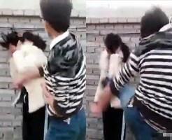 【本物いじめ】中国で男が女をボコボコにしていじめるマジキチ映像・・・