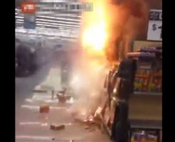 【火事】DQNがスーパーの花火売り場に放火して大炎上させた一部始終　※衝撃映像