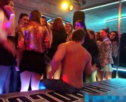 【勃起注意】性欲駆り立てる海外の激シコナイトクラブに行ってきた映像うｐするｗｗｗ ※無修正、動画