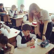【胸糞注意】ロシアの美人教師が生徒に無茶苦茶にされてる問題の映像がこちら　※衝撃動画