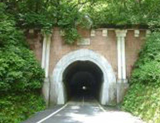 旧笹子トンネル風景写真