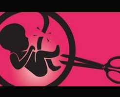 【グロ動画】小さな体で抵抗する胎児を取り出していく人工中絶の映像