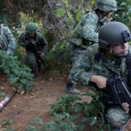 【衝撃】兵士によって撮影されたメキシコ軍対麻薬カルテルの銃撃戦　完全に戦争にしか見えない