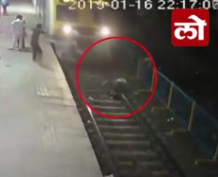 man-jumps-in-front-of-train-to-try-and-save-his-iphone