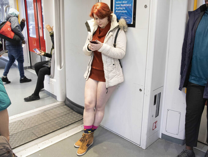   1月13日に世界中で行なわれた『パンツを穿かずに地下鉄に乗ろうよ運動』って知ってる？そのカオスな様子がコチラ…