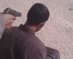 ISISによる銃殺や斬首の処刑の最新映像