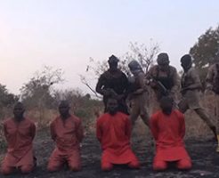 キリスト教徒5人がイスラム国の兵士に銃殺処刑される