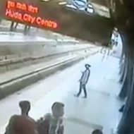 目の前で女性が電車に飛び込んでしまうトラウマ確定の自殺映像…