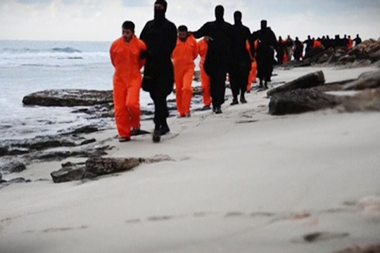 【ISIS】キリスト教エジプト人21人首切り公開処刑！※閲覧注意動画
